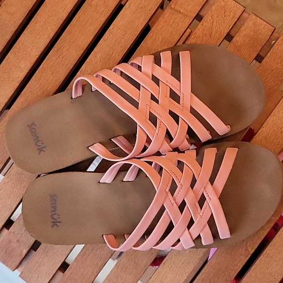 Sanuk Shoes - Sanuk Sandals